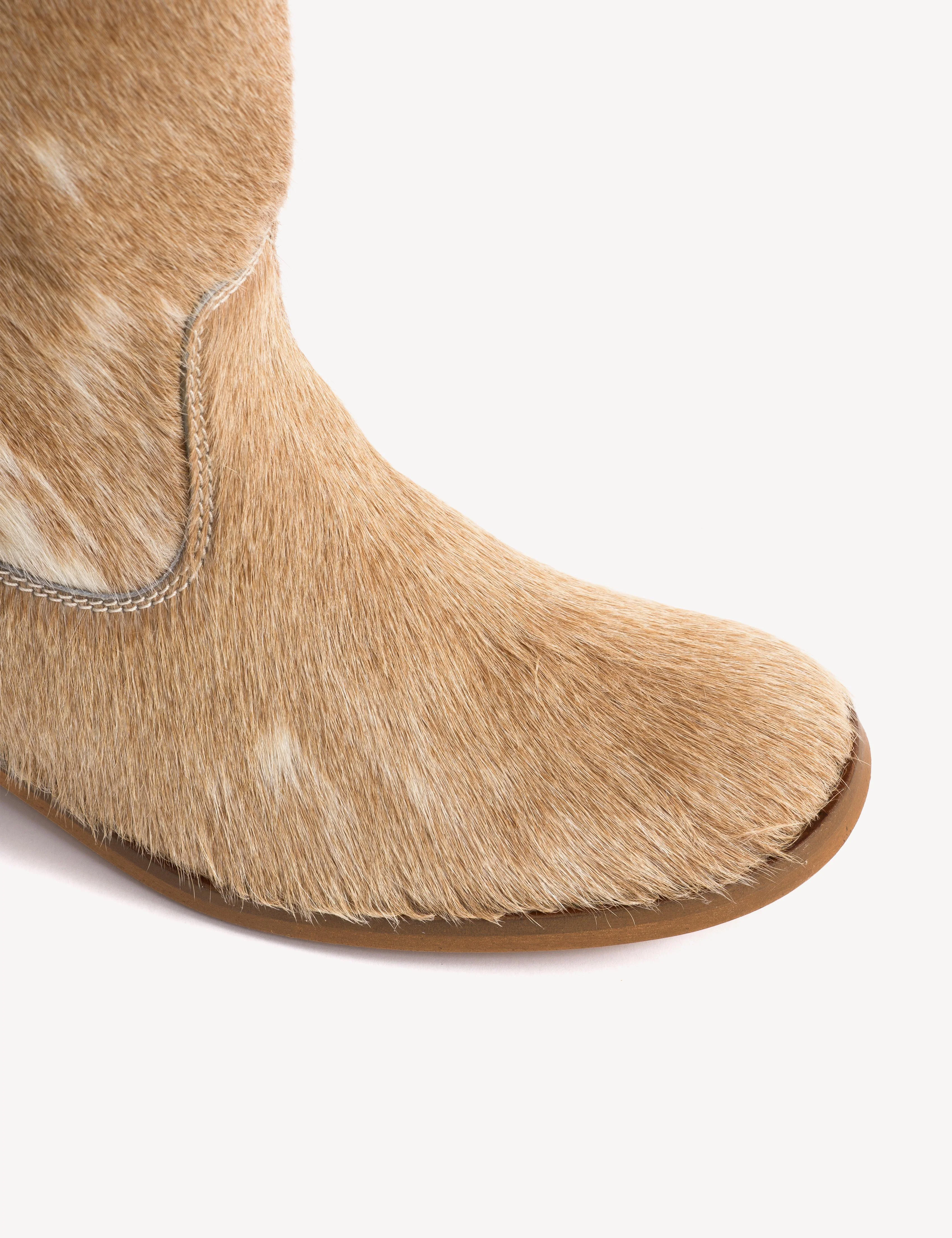 Ann Gaucho Boot In Beige Shades Cow Fur - Image 5