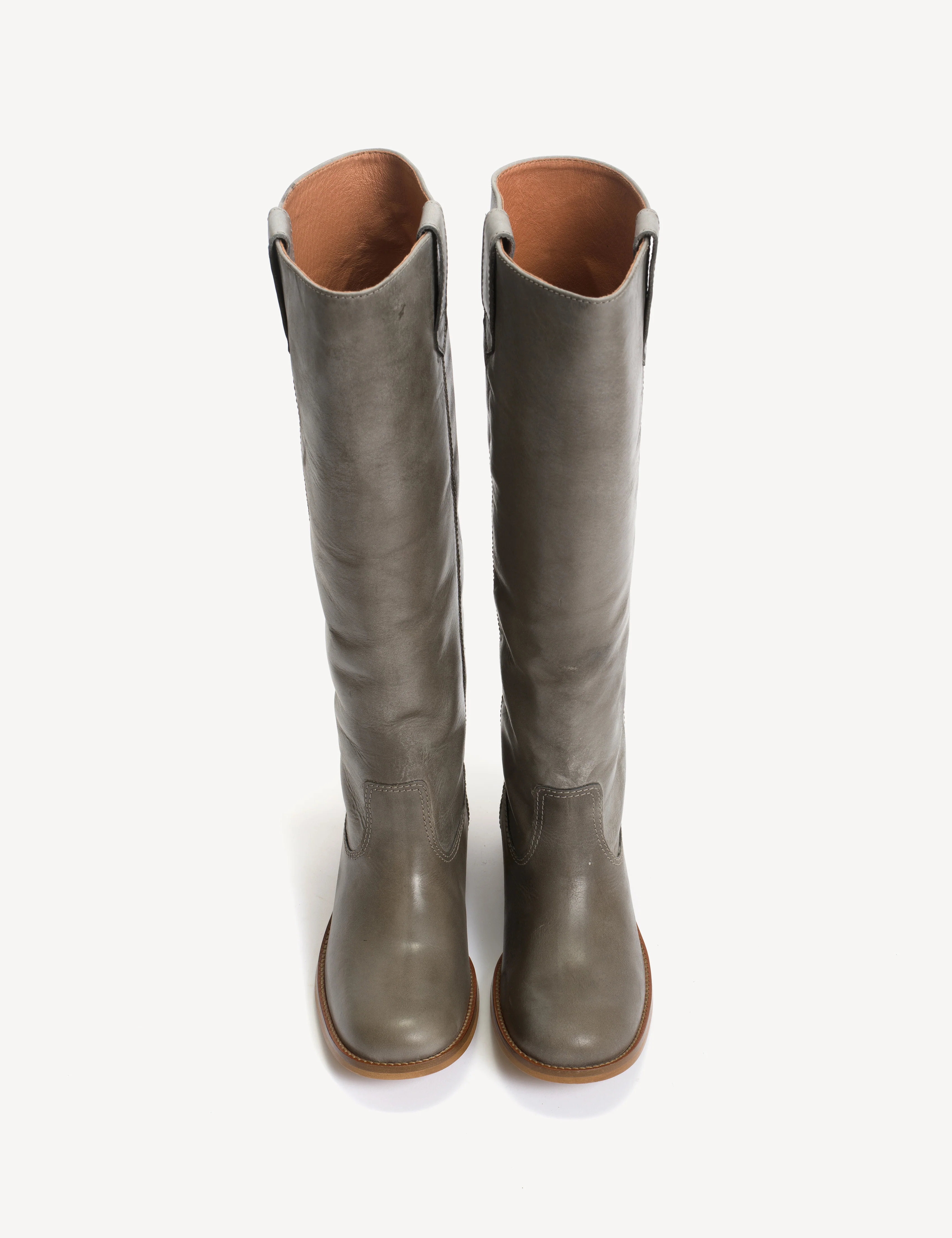 Ann Gaucho Boot In Concrete Grey Escovado Leather - Image 5