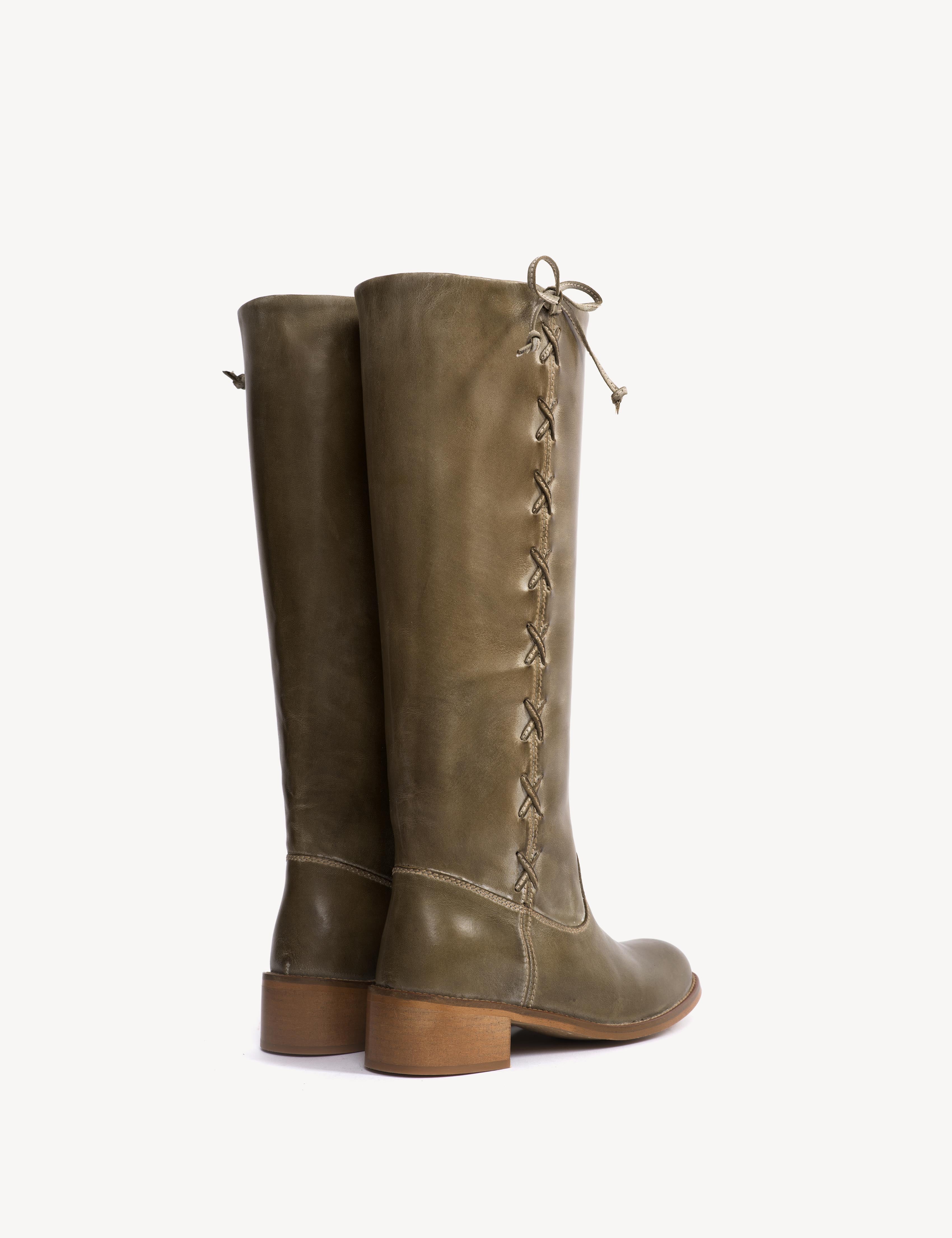 Ann Gaucho Boot With Laces In Army Green Escovado Leather - Image 3