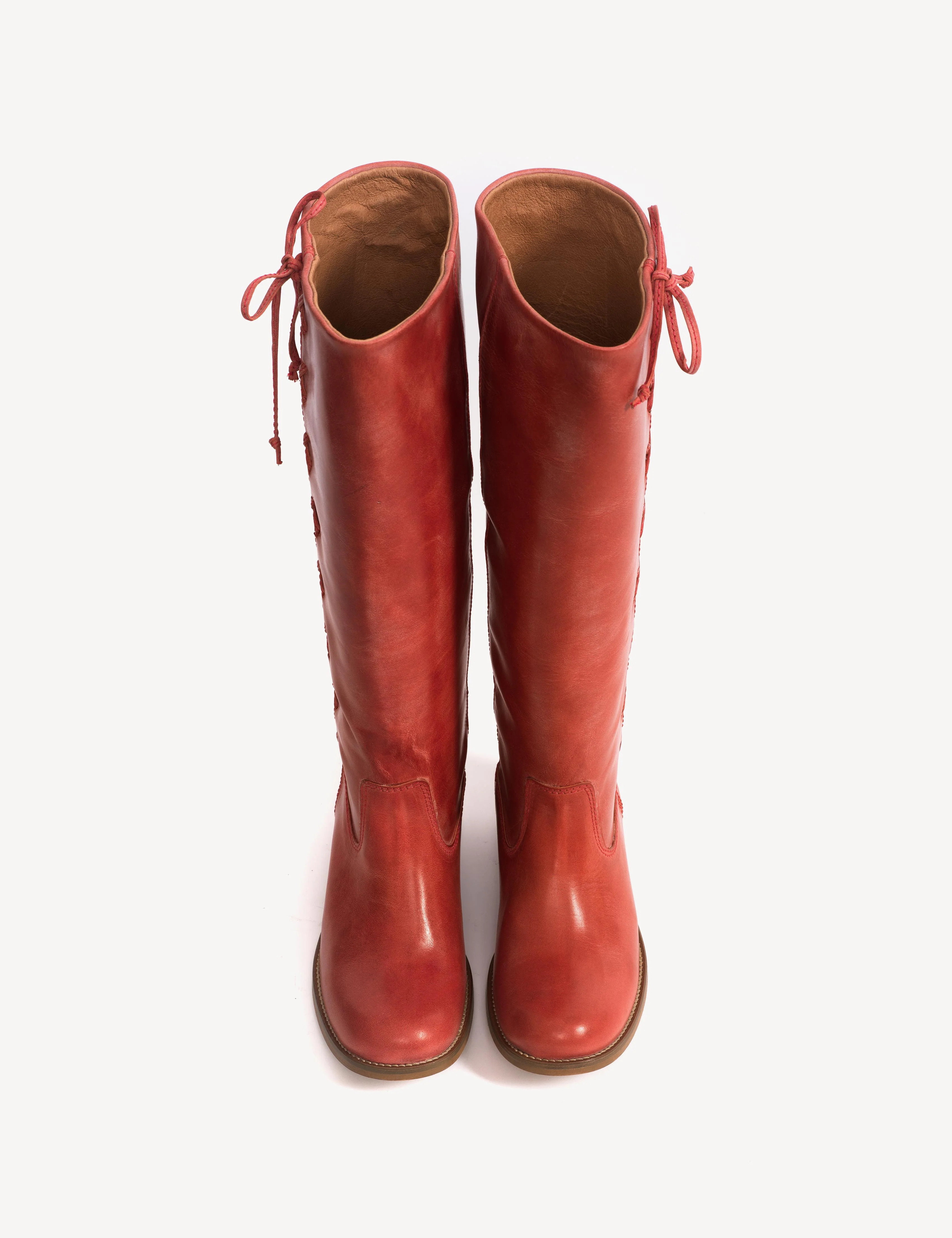Ann Gaucho Boot With Laces In Mudy Red Escovado Leather - Image 4