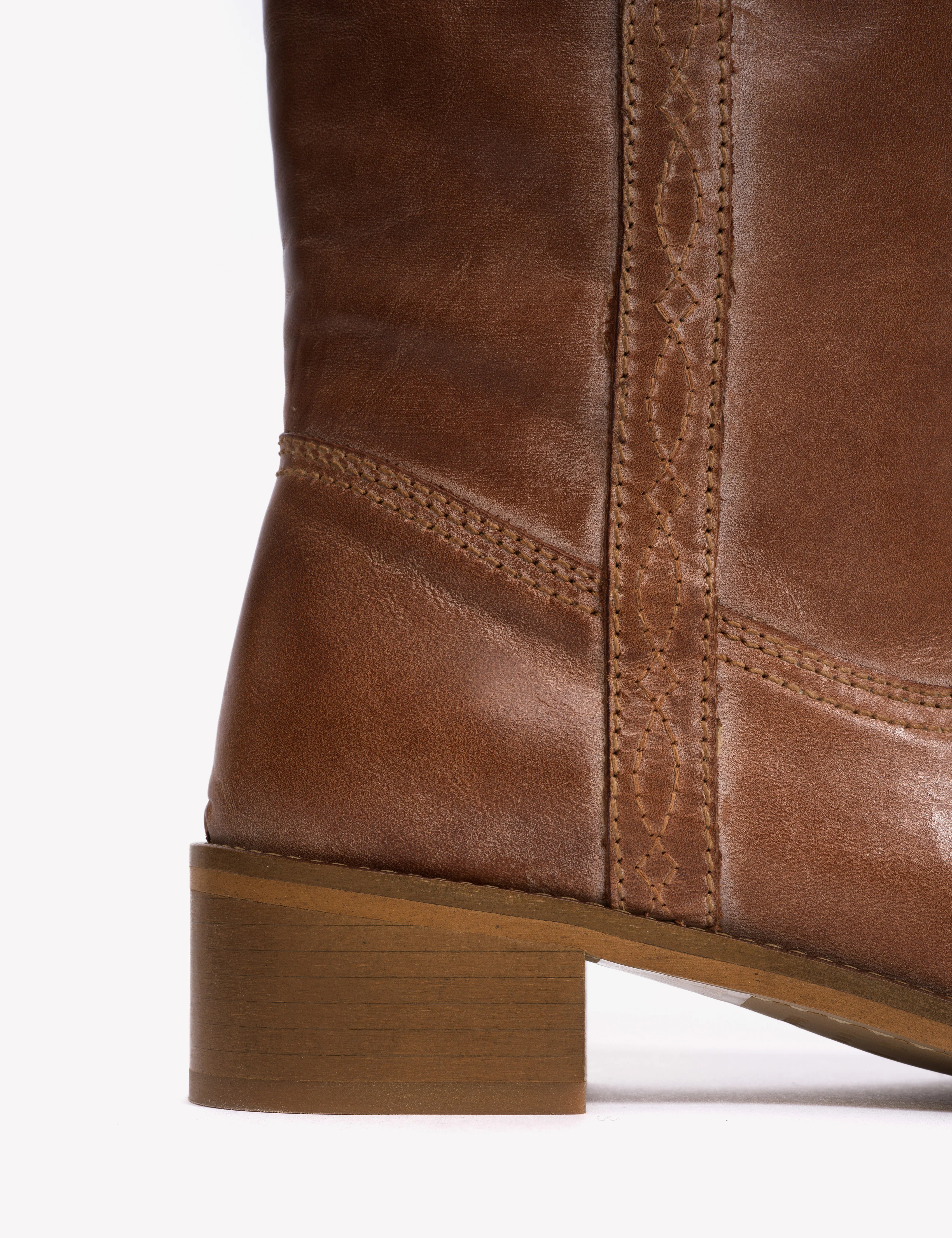 Ann Gaucho Boot With Western Stitchings In Cognac Escovado Leather - Image 6