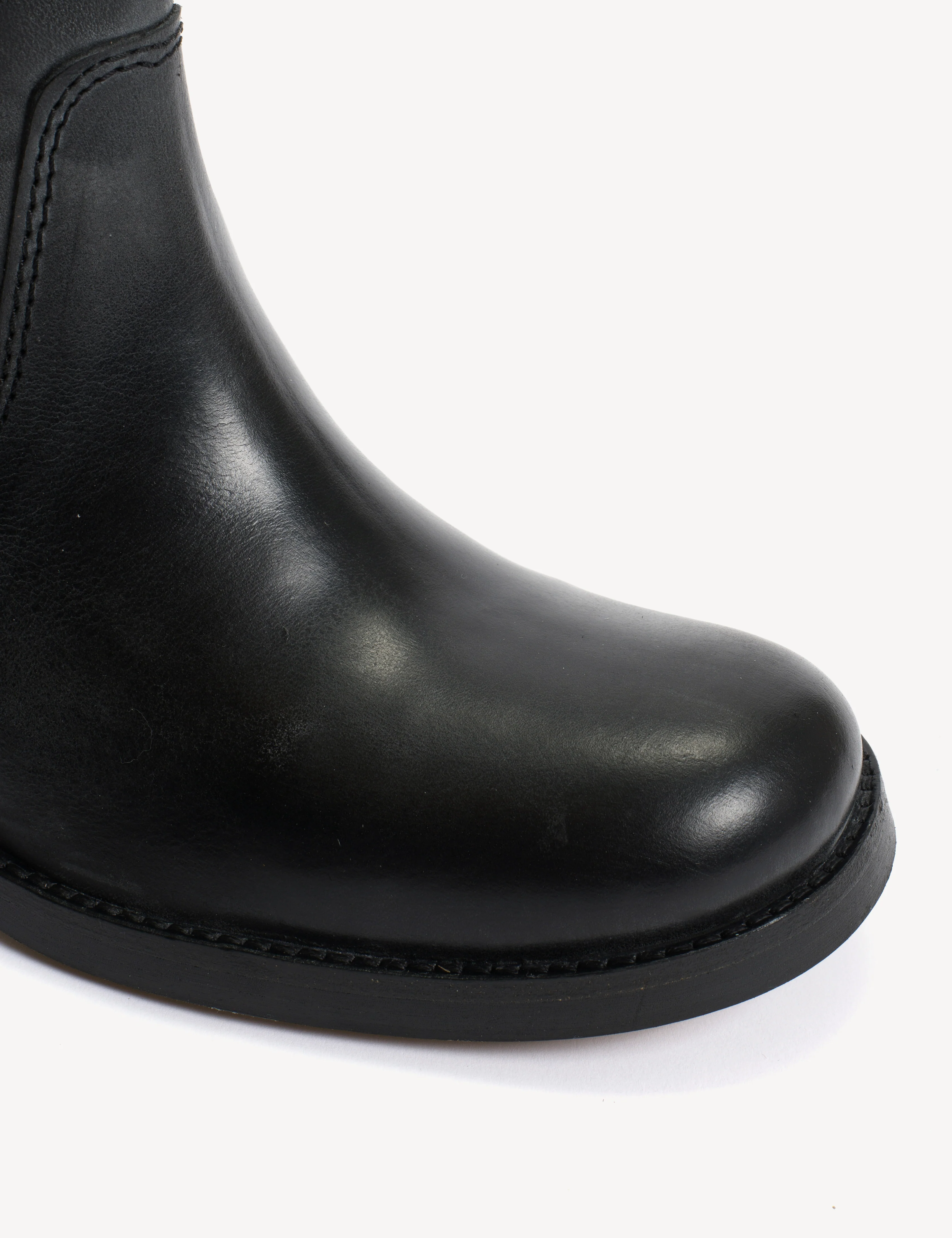 Hunter Buckle Gaucho Boot In Black Escovado Leather - Image 7