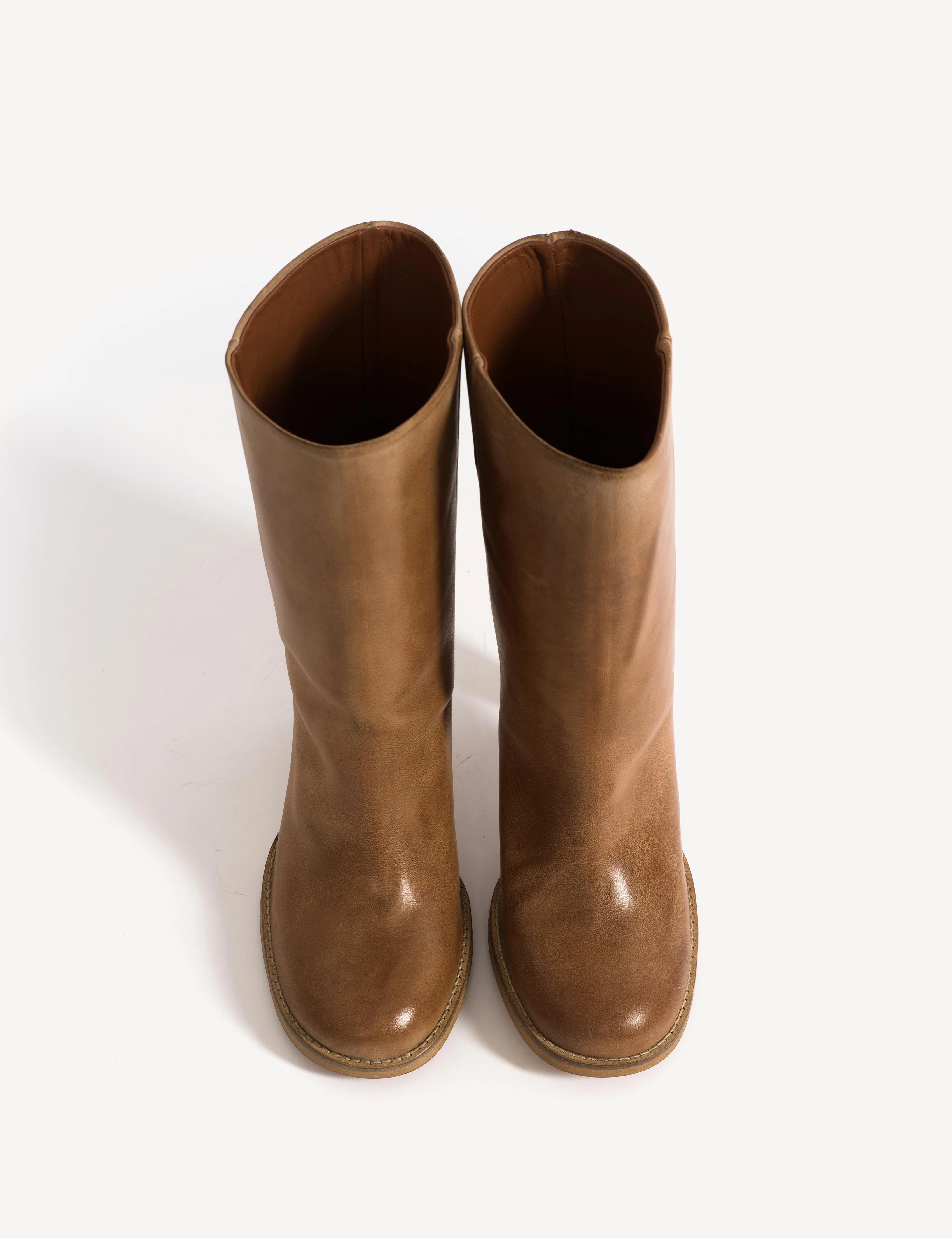 Jules Boot In Dark Tan Escovado Leather - Image 4