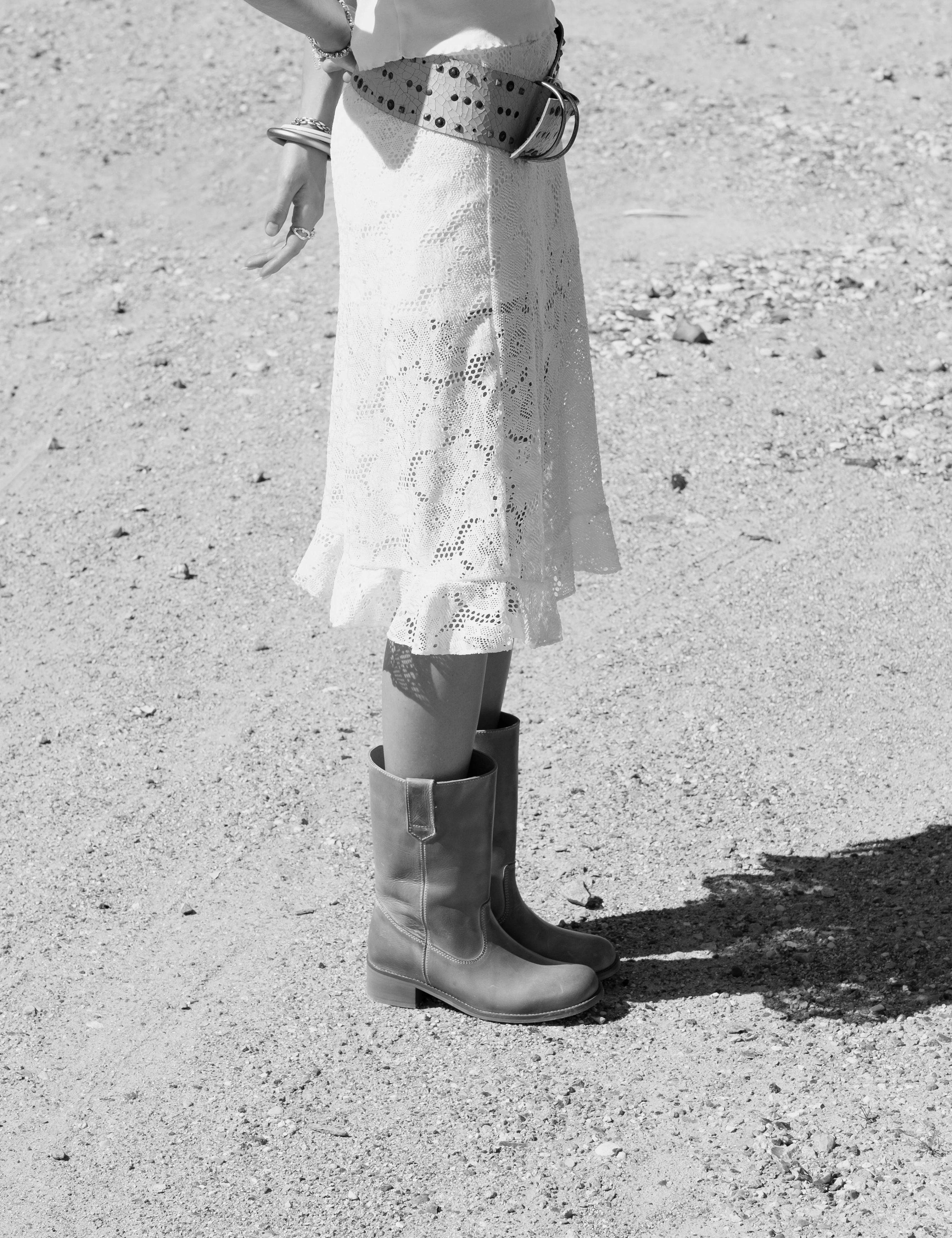 Julia Gaucho Boot In Charcoal Black Escovado Leather - Image 3