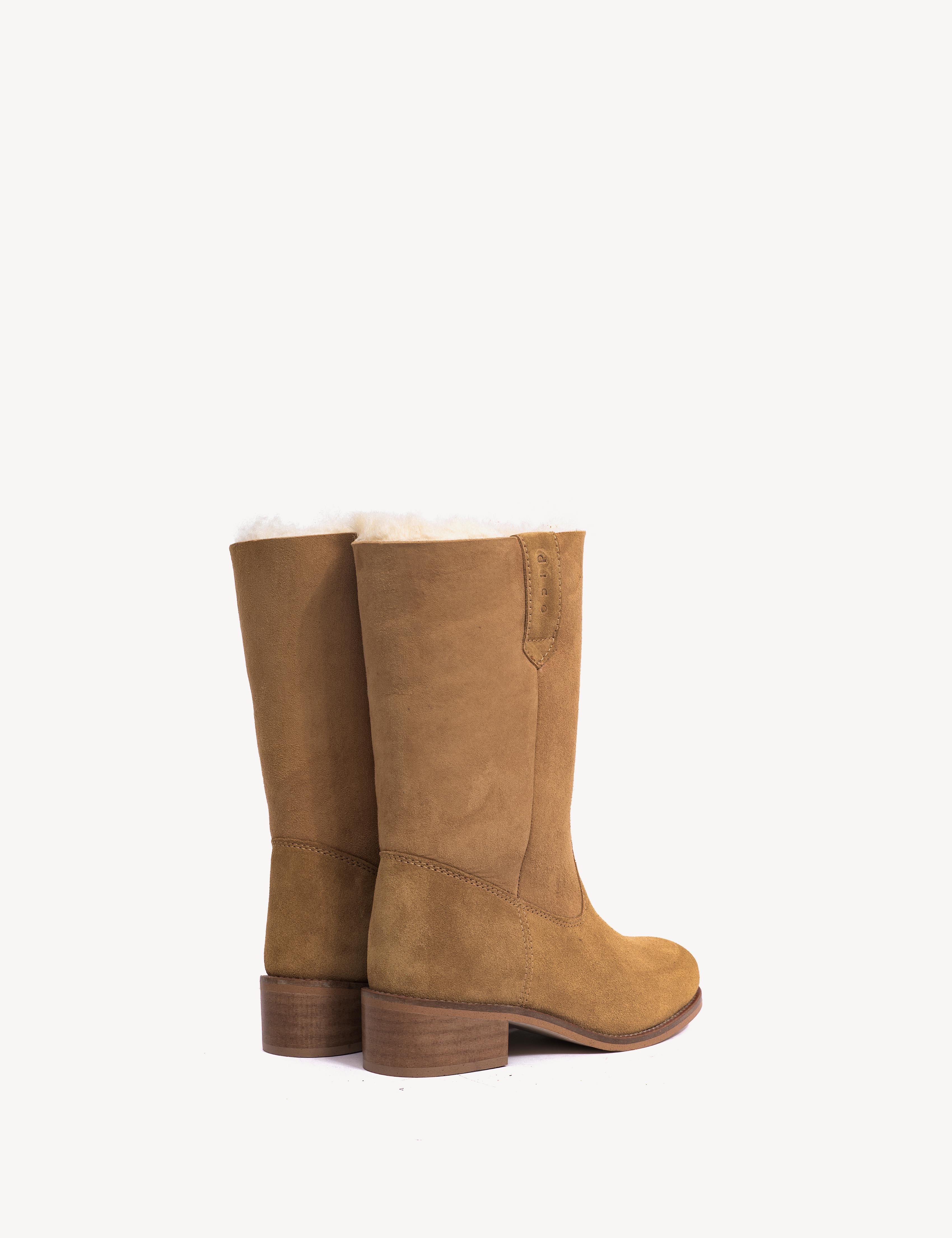 Julia Gaucho Boot In Tan Shearling Fur - Image 5