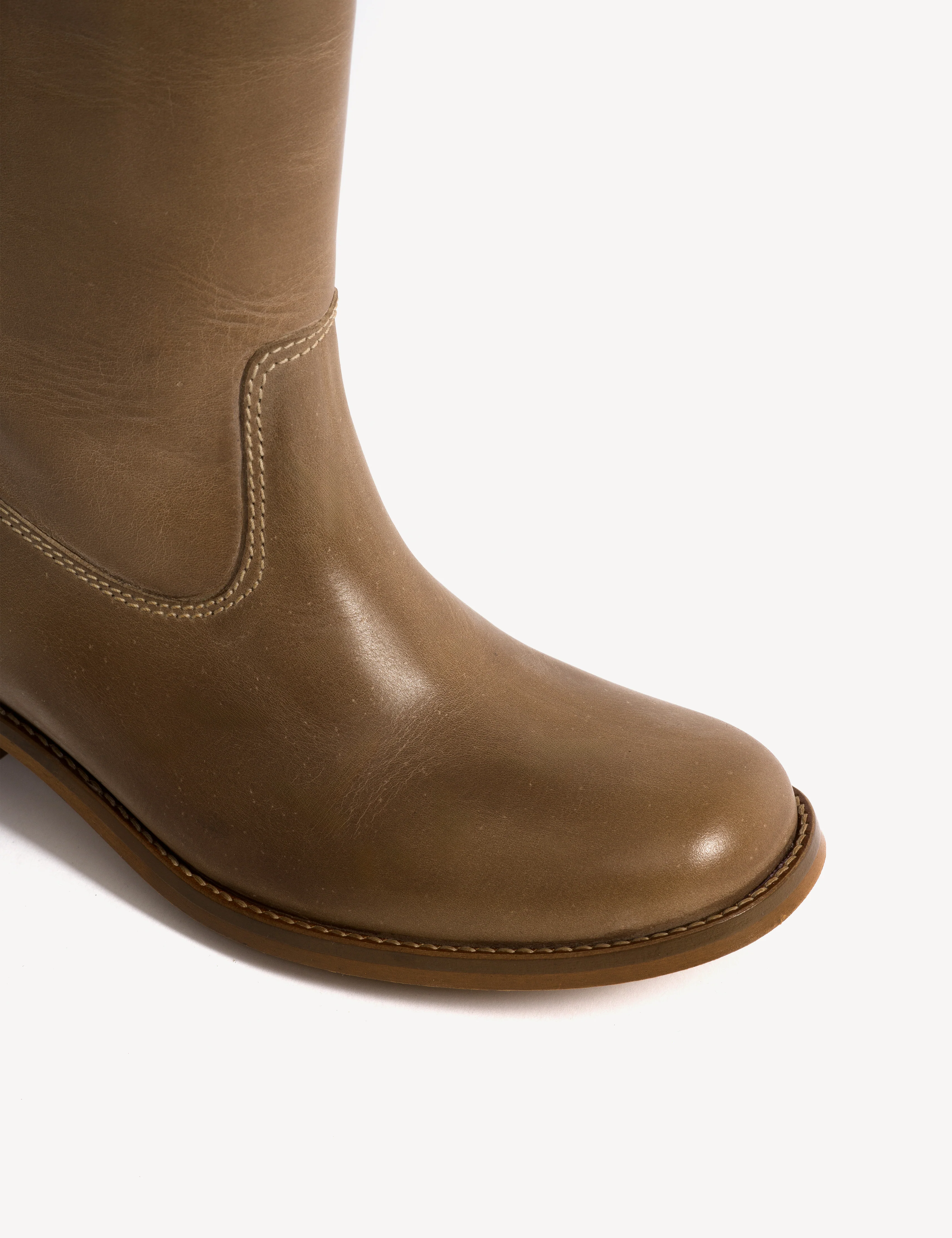 Julia Gaucho Boot In Taupe Escovado Leather - Image 5