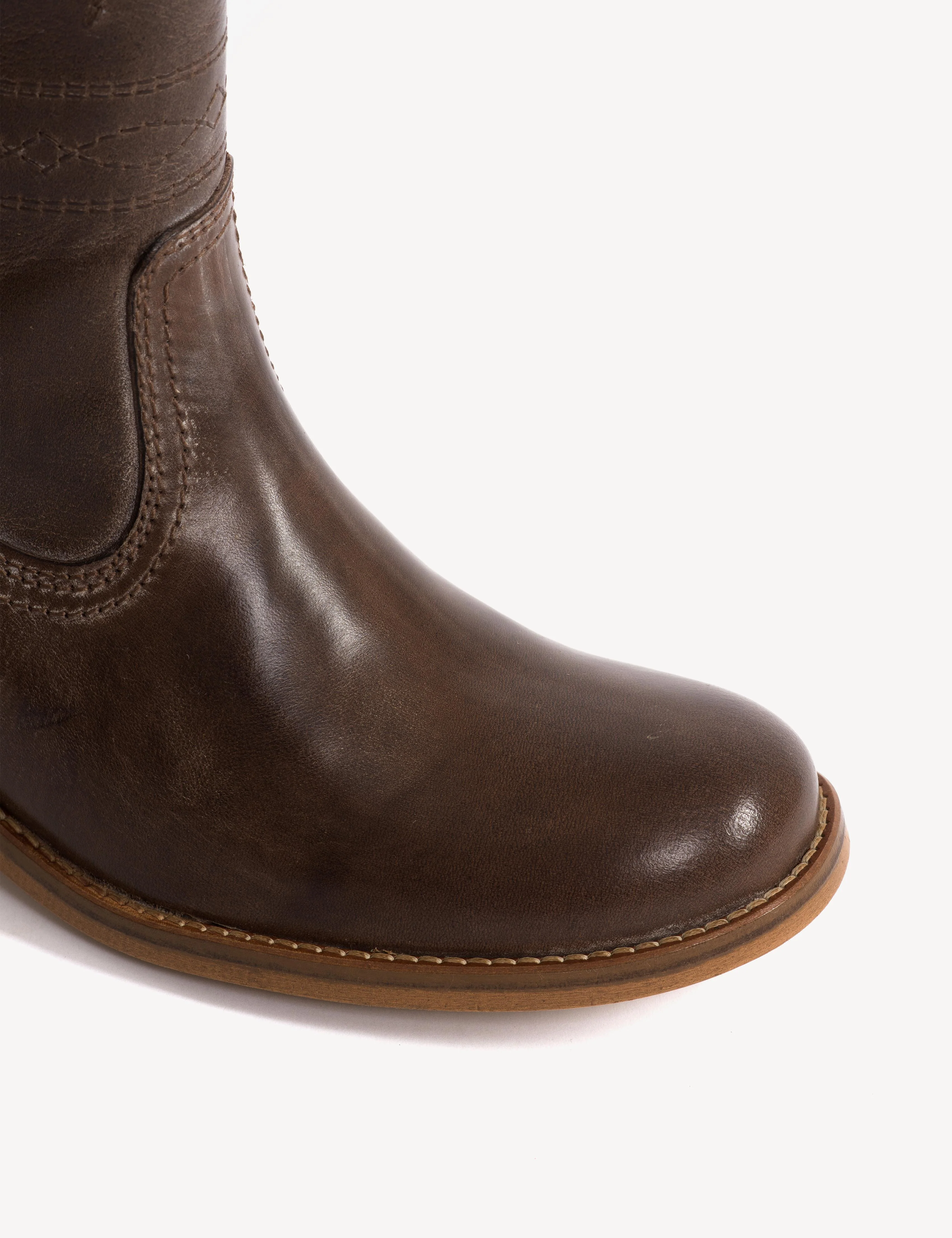 Julia Gaucho Boot With Western Stitchings In Dark Brown Escovado Leather - Image 5