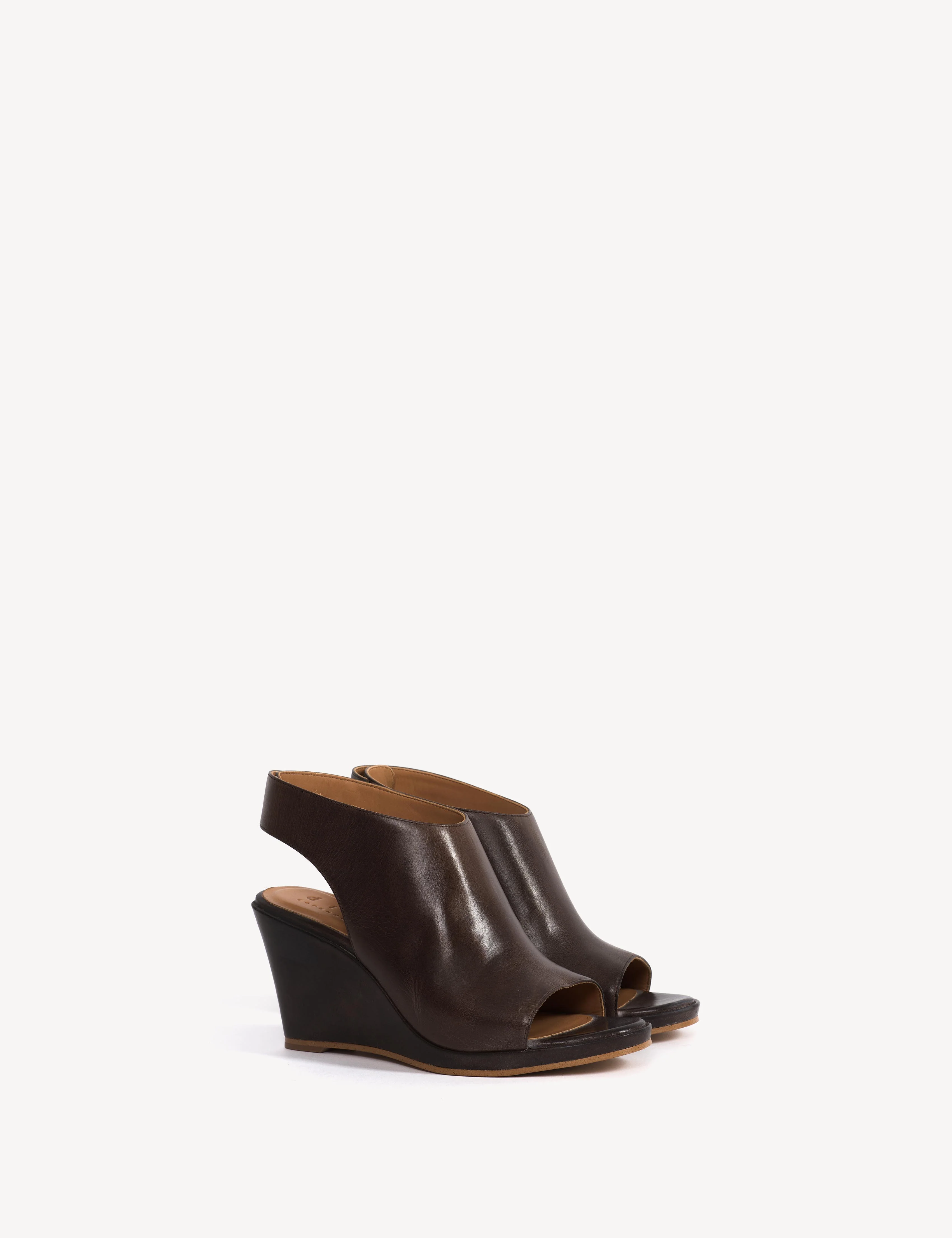 Liv Wedge Sandal In Dark Brown Escovado Leather - Image 2