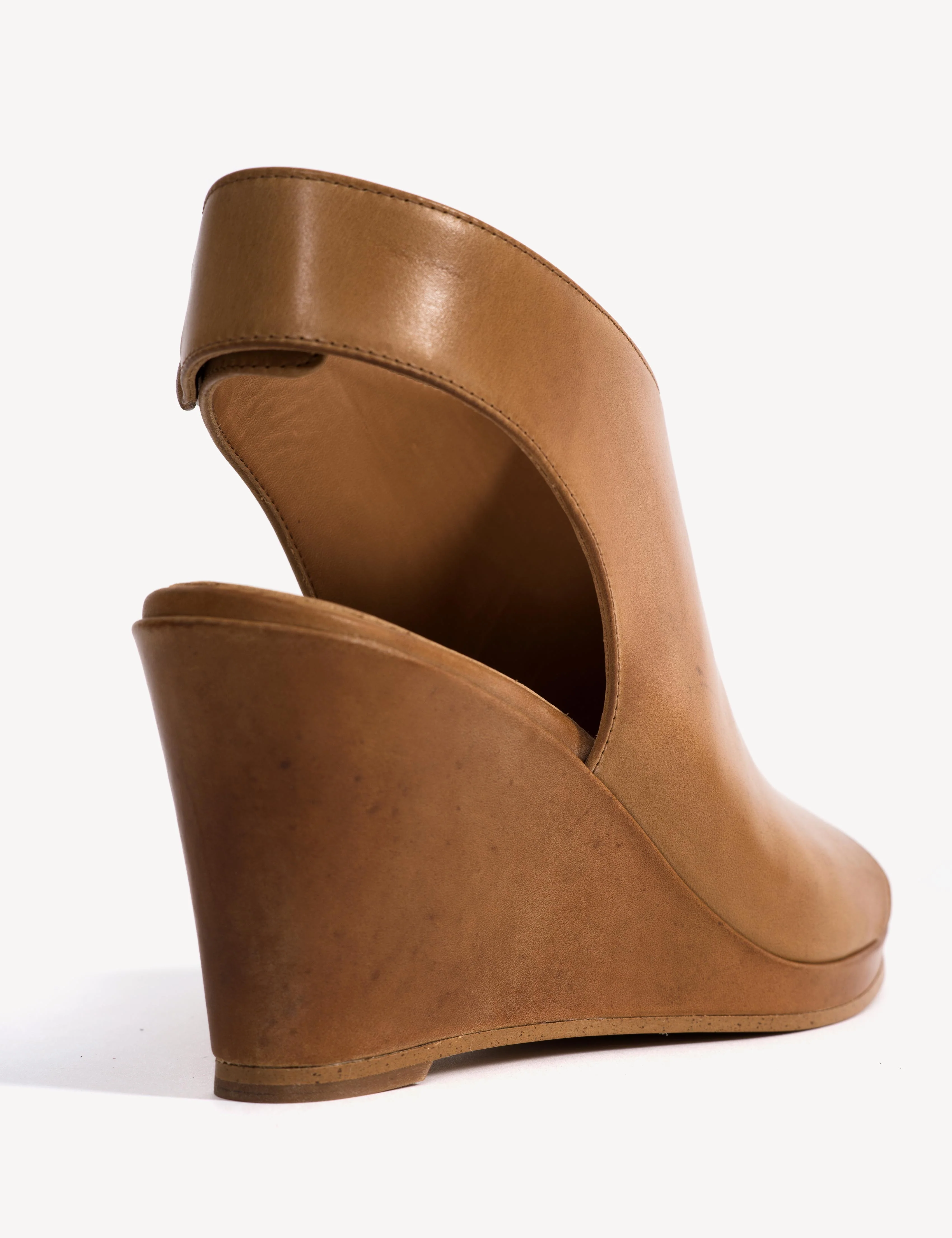 Liv Wedge Sandal In Dark Tan Escovado Leather - Image 7