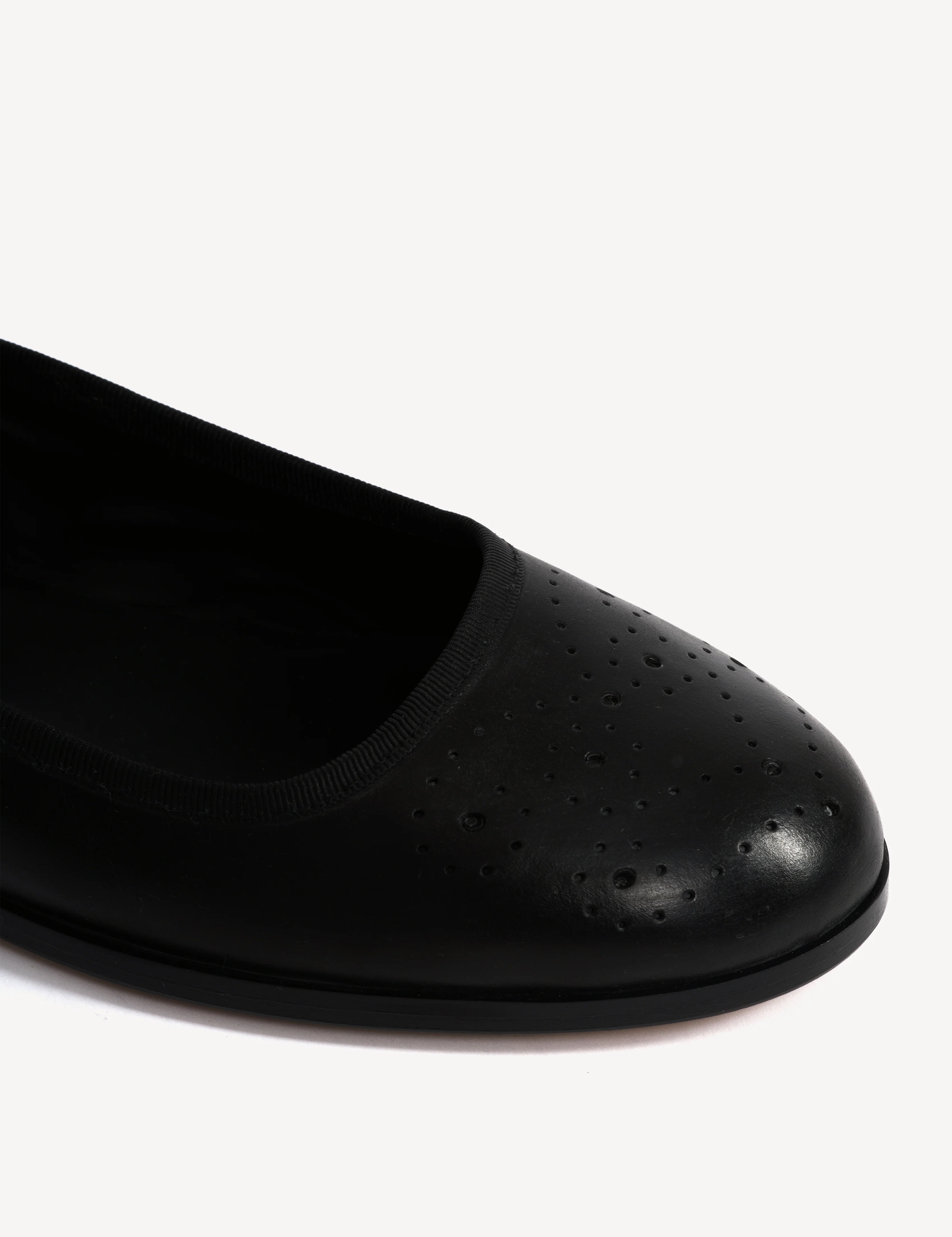 Mari Brogue Flats In Black Escovado Leather - Image 6